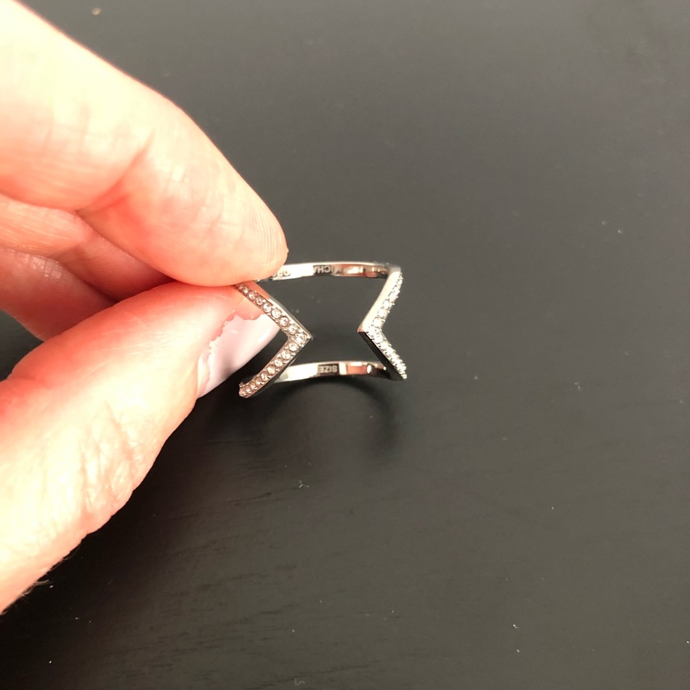 Michael Kors Silver and Crystal V Ring